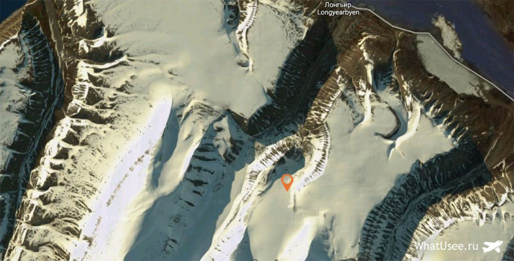 Ледник и гора Sarkofagen на карте