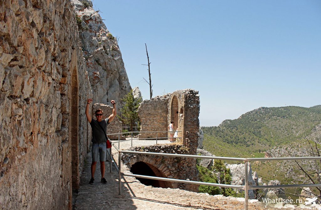 Замок Святого Иллариона на Северном Кипре