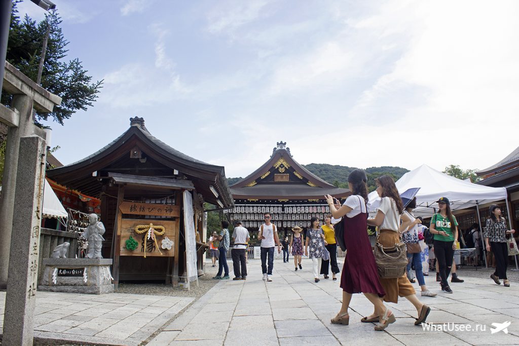 Храм Ясака в Киото