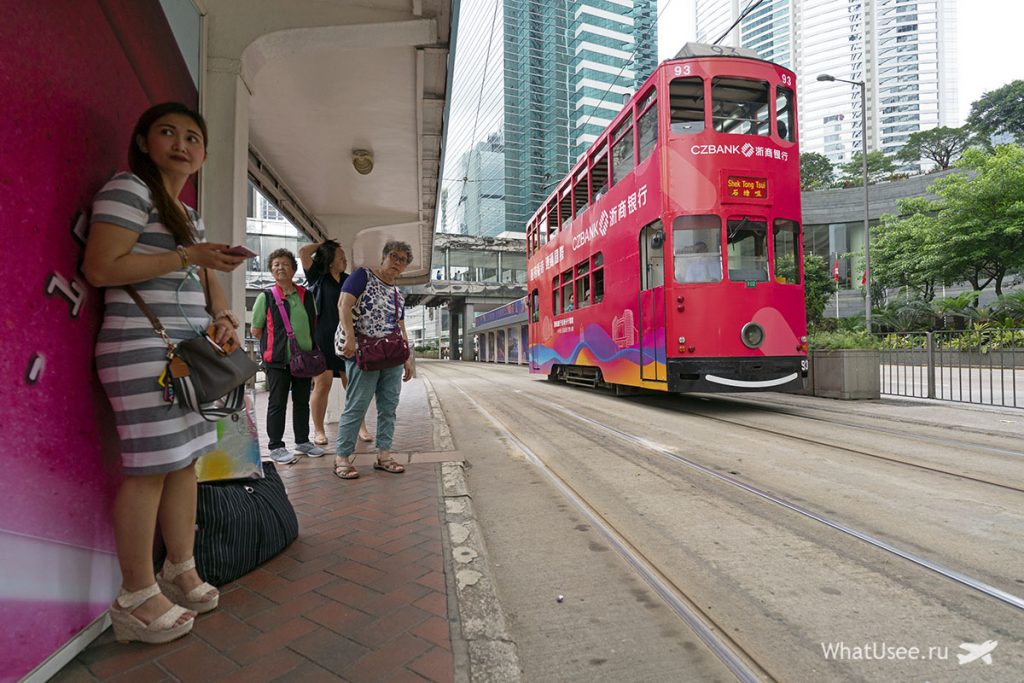 Двухэтажные трамваи в Гонконге